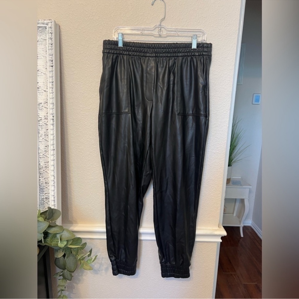 Express Black Jacket medium Express Women Black Faux- Leather Pants - Picture 10 of 10